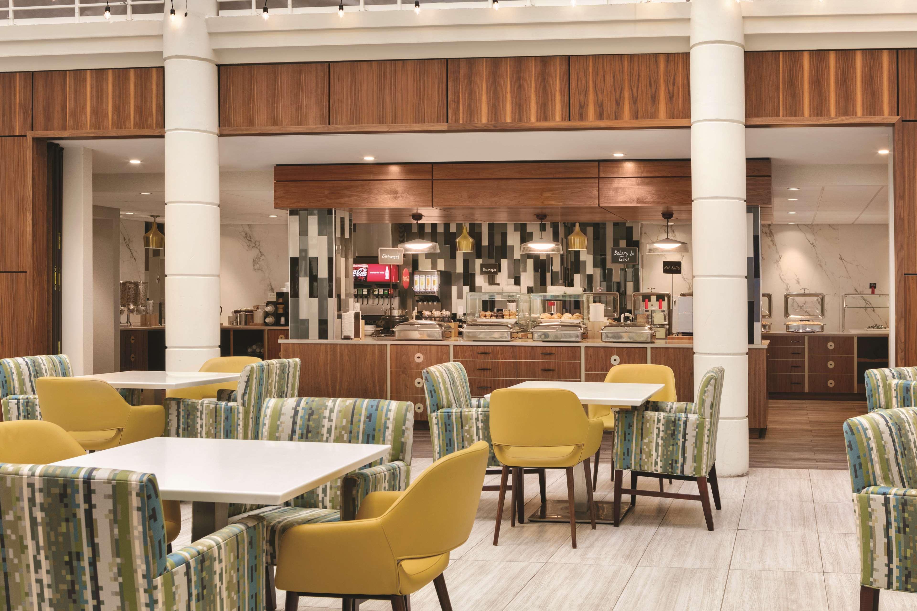 Embassy Suites By Hilton Richmond Dumbarton Екстериор снимка