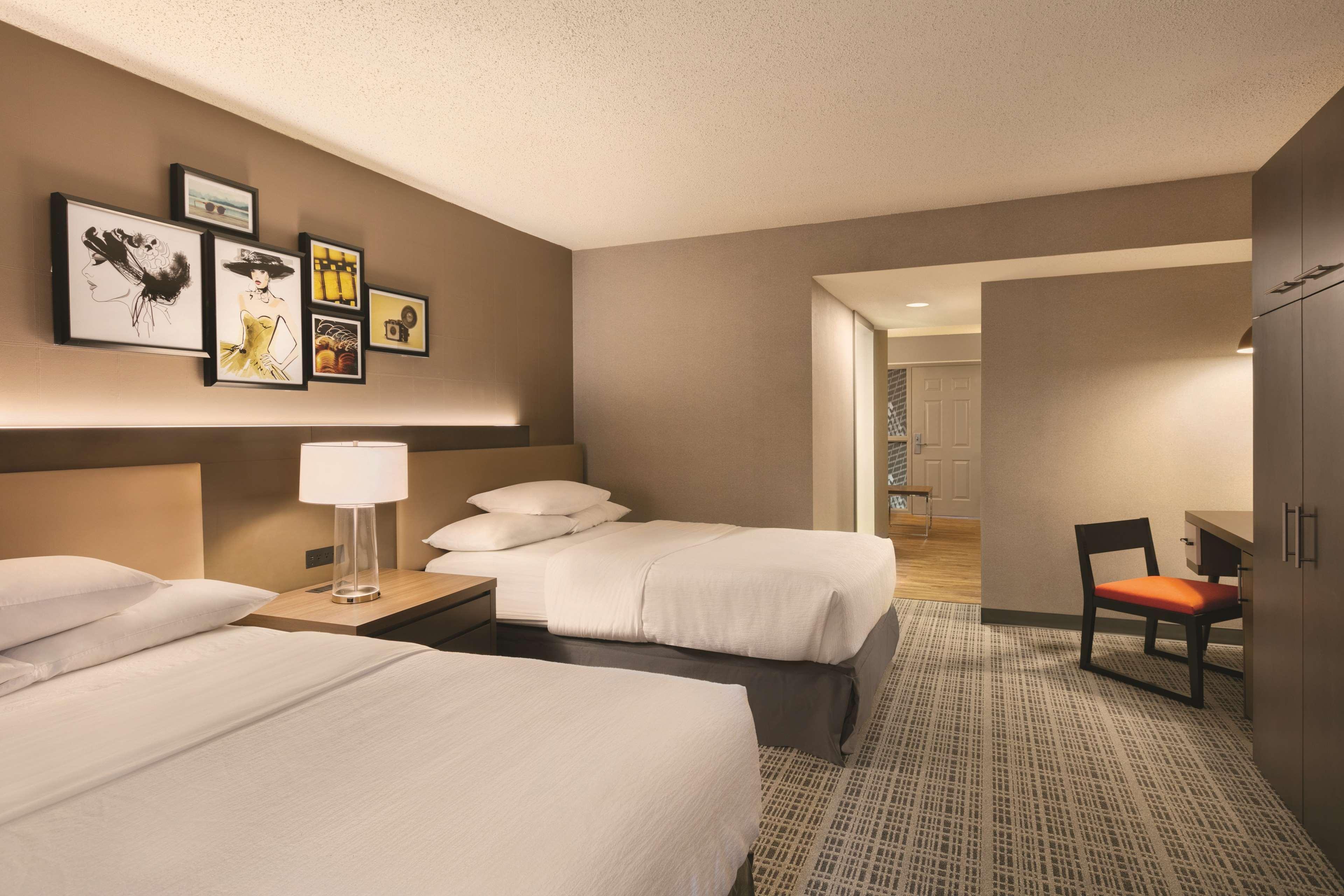 Embassy Suites By Hilton Richmond Dumbarton Екстериор снимка