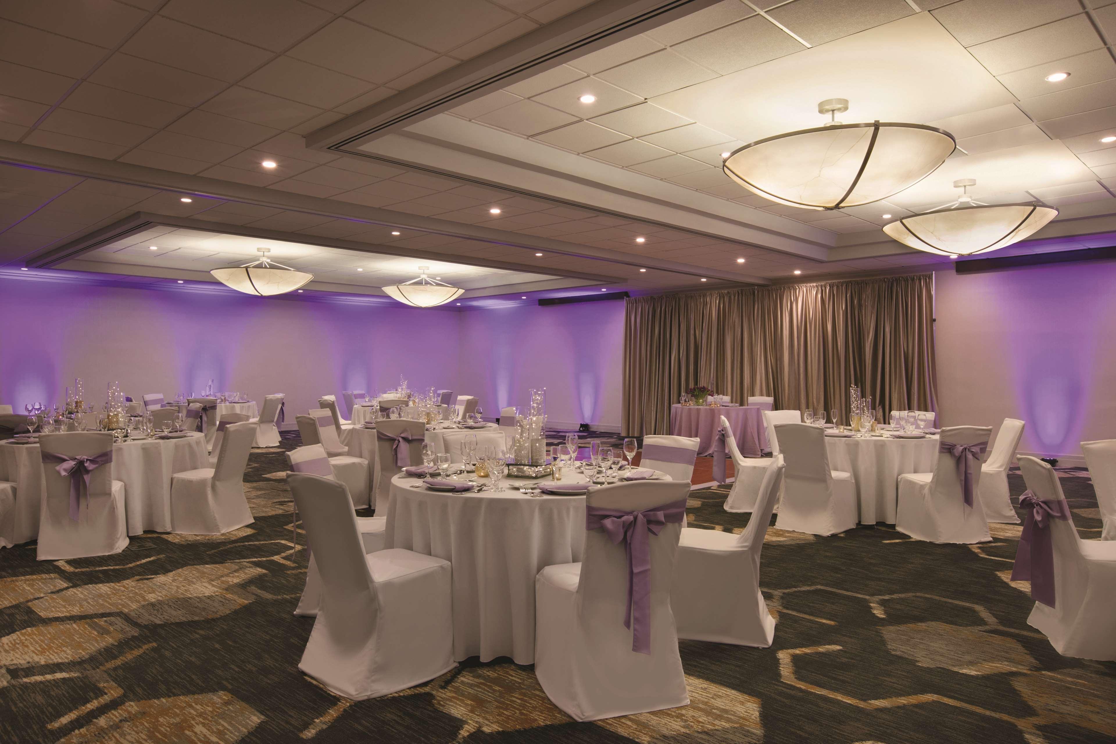 Embassy Suites By Hilton Richmond Dumbarton Екстериор снимка